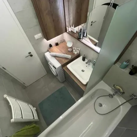 Cozy Close To The Center Apartamento *