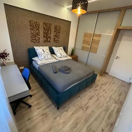 公寓 Cozy Close To The Center 布拉迪斯拉发